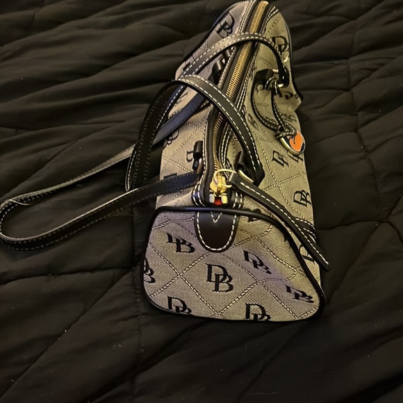 Dooney&Bourke Shoulder Bag - Picture 5 of 7